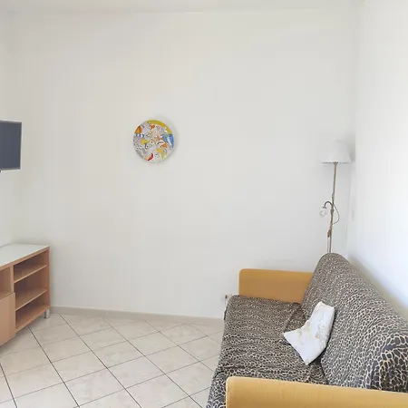 Будинок відпочинку Dachi House Амальфі